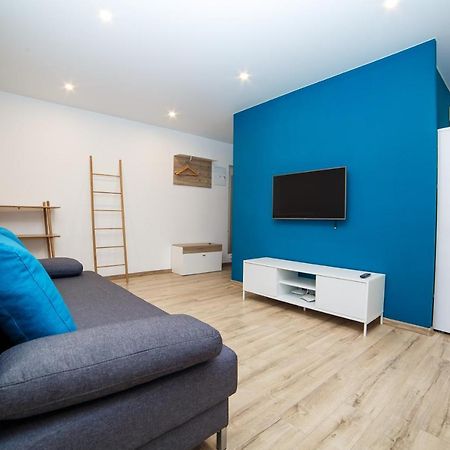 Tf Apartment Двокімнатні Апартаменти В Центрі Міста Poltava Exterior photo